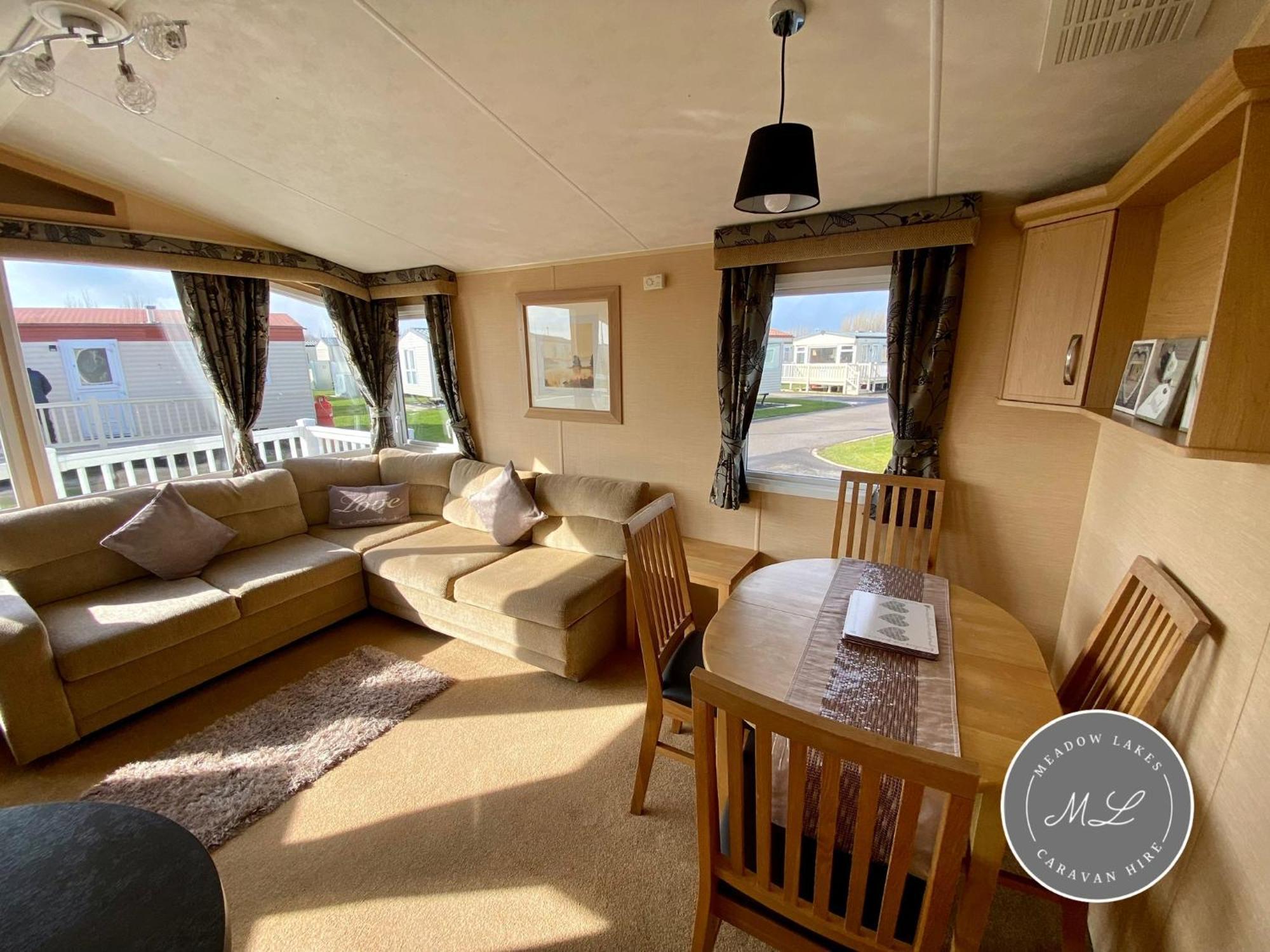 Palm Grove 132 - Pet Friendly, Wifi, Central Heating, Close To Shops And Beach - Meadow Lakes Caravan & Lodge Hire 채플 세인트 레오나즈 외부 사진